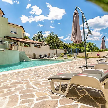 Cozy Apartment In Pula With Wifi Apartamento